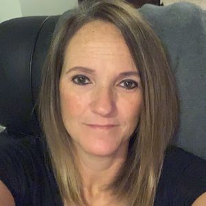 Meet your Posher, Lori